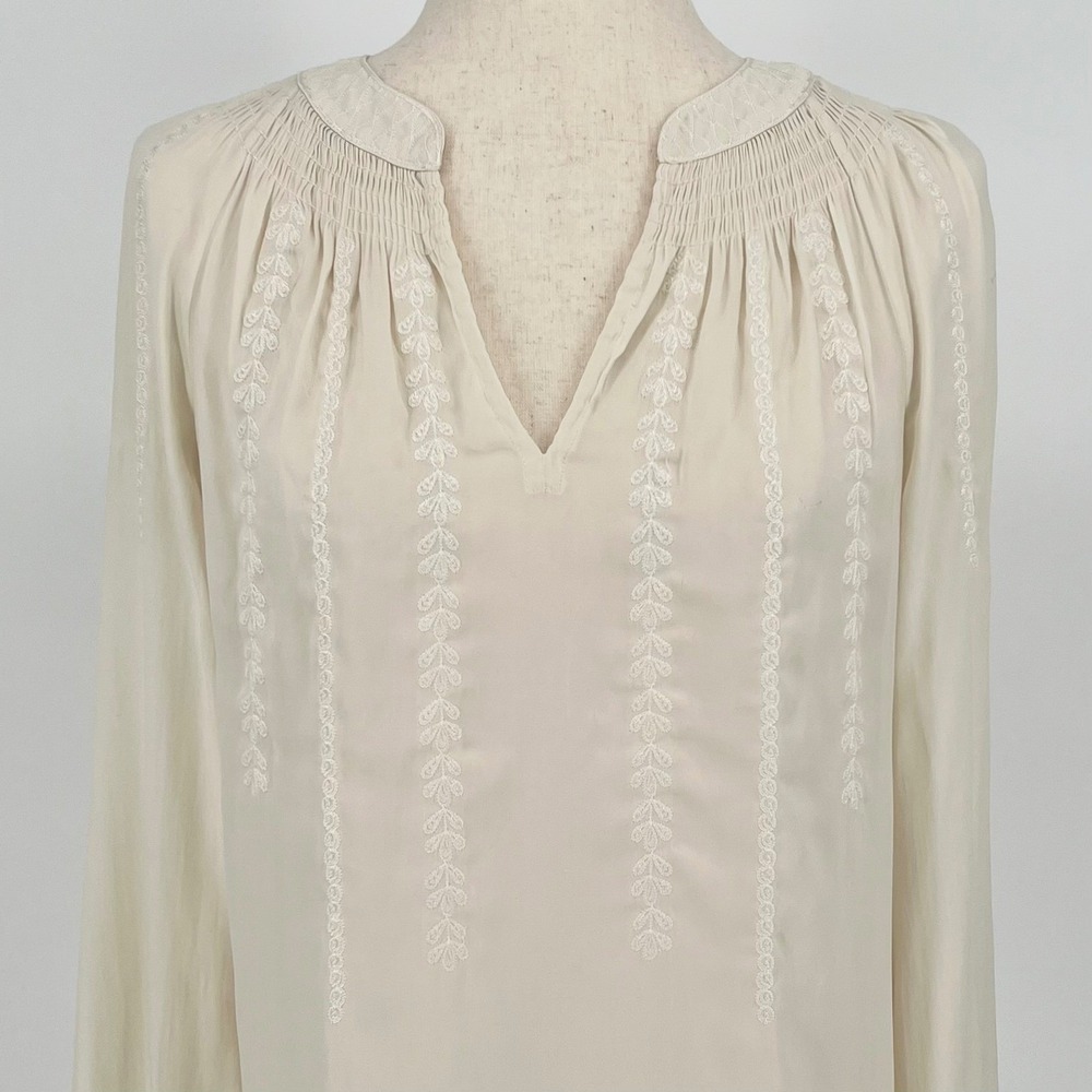 Lilly Pulitzer Women Embroidered Smocked Boho Peasant Blouse Size S Cream Resort - Picture 3 of 13
